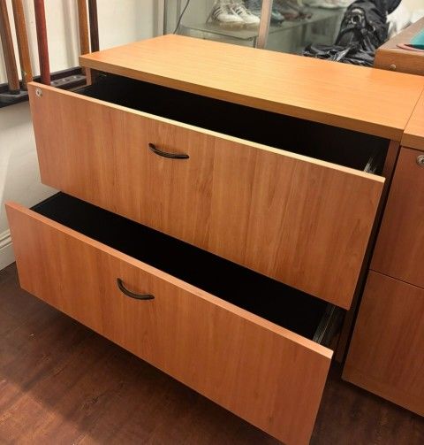 Wood Cabinet With 2 Drawers