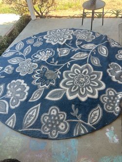 Round Blue Floral Area Rug