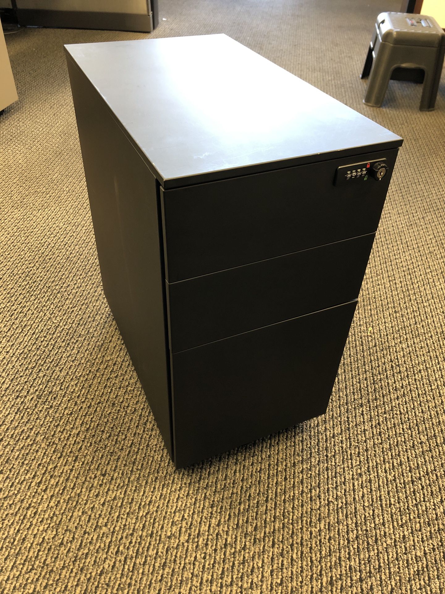 Filing Cabinet - mobile pedestal with programmable combination lock