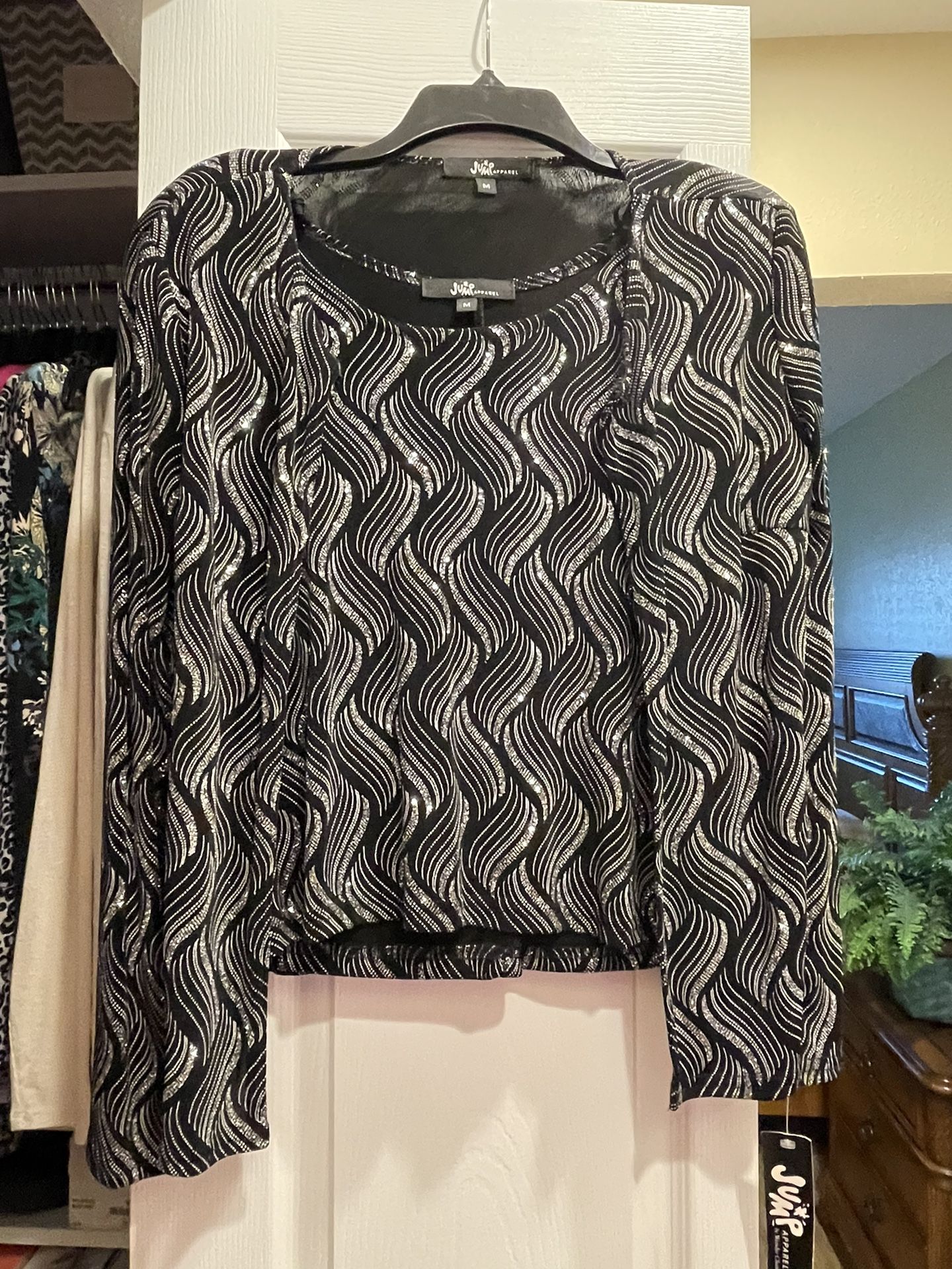 New Shimmery Jacket & Tank Top Set