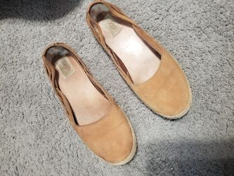 Ugg Flats
