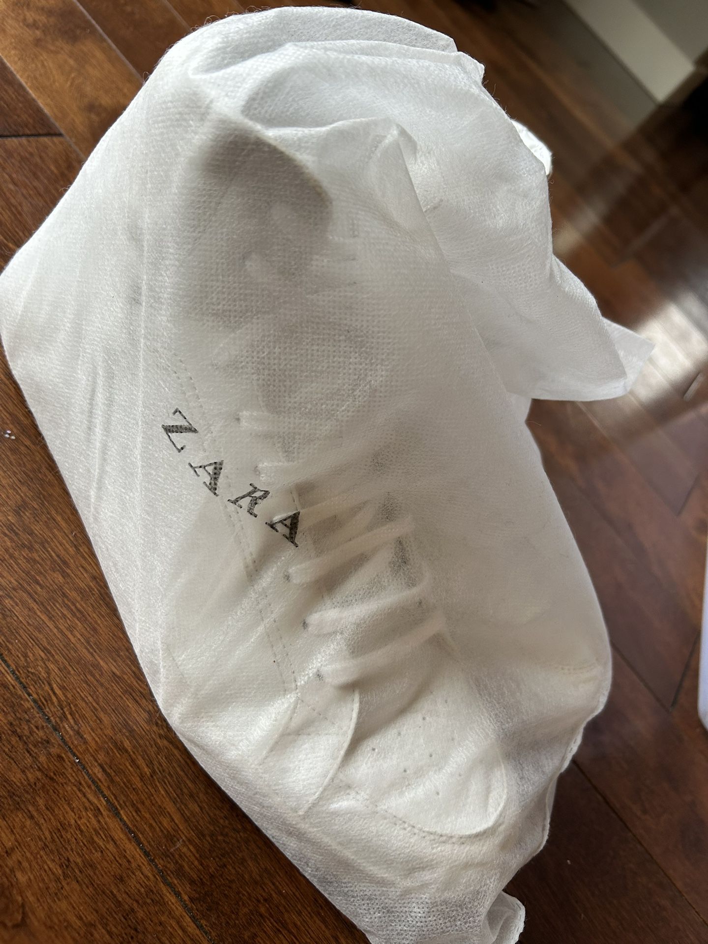 Zara White Ankle Tennis Shoes