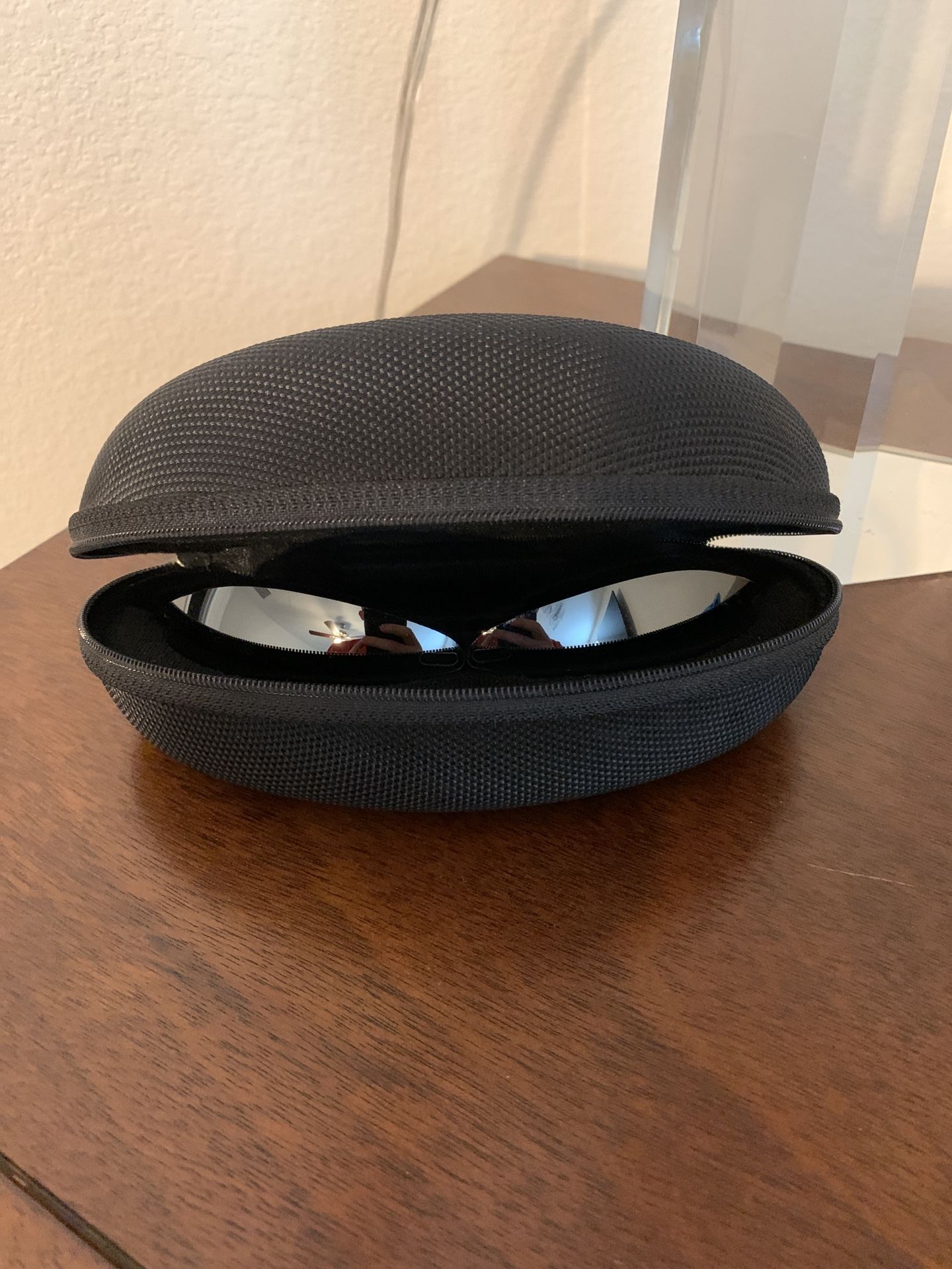 Blue Oakley Sun Glasses with interchangeable black lens with case