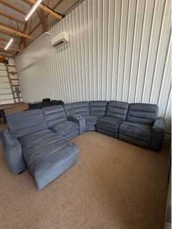 Electric Reclining Sectional