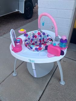 Baby Exersaucer/ baby jumper