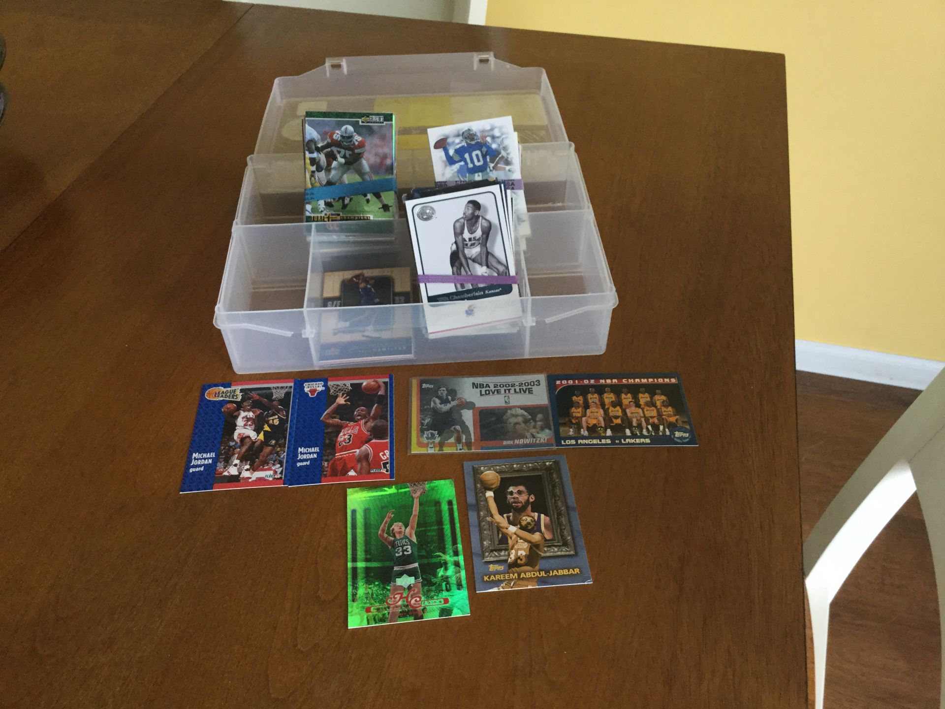Assorted NBA and NFL cards