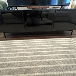 Modern Black Gloss TV Stand – Excellent Condition
