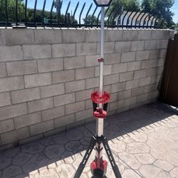Milwaukee Rocket LED Tripod Light 