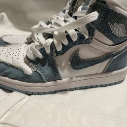 Tenis Size 13 De Niños $60 Cada Uno Firme El Precio 