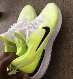 MENS Nike size13