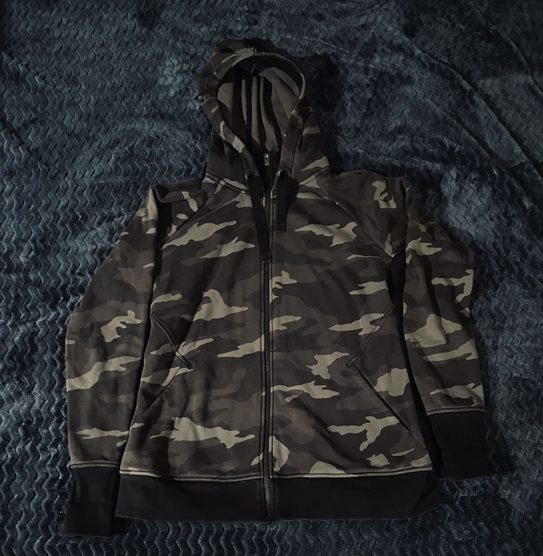 ATHLETA Triumph Printed Hoodie LT Sweatshirt Black Gray Camo Size Large L Tall