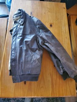 MEN'S SIZE 48 (FITS LIKE LARGE) JACKET