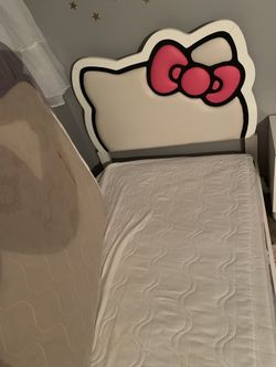 Hello kitty bed set