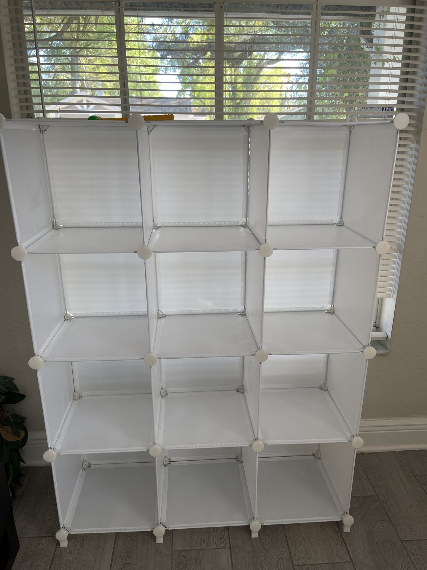 Cube organizer