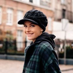 NEW Comhats ladies women's warm wool knit newsboy beanie cold weather winter hat cap with visor