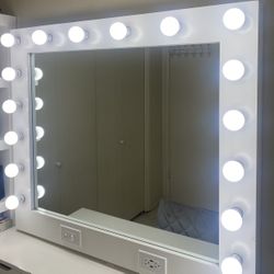 Vanity Mirror 