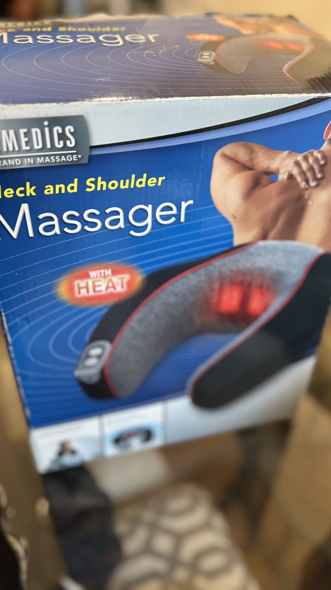 Homedics Neck and Shoulder Massager With HEAT!