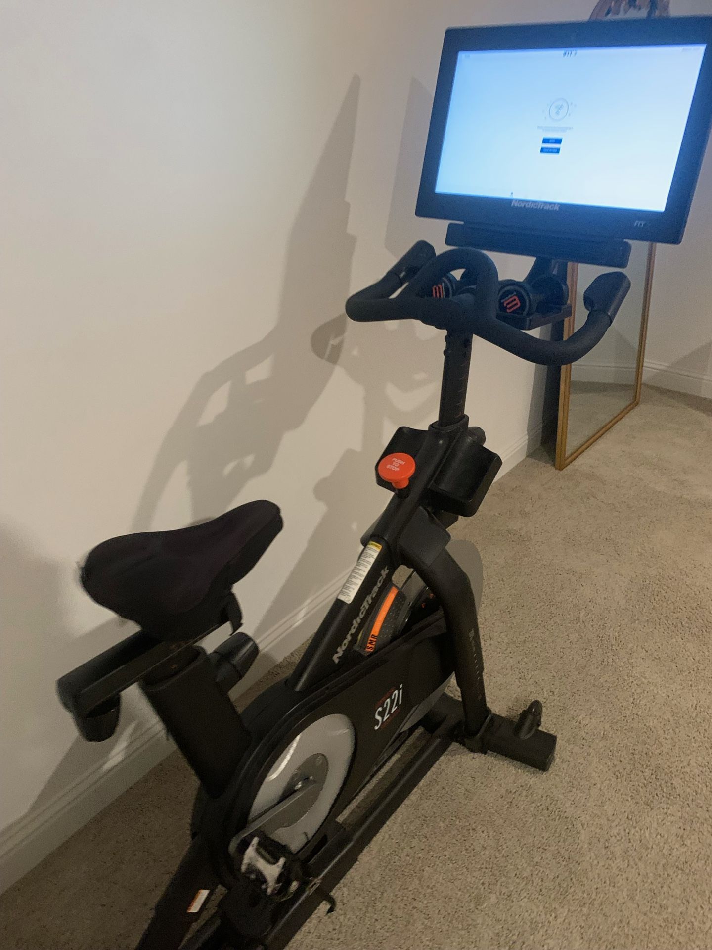 NordicTrack Commercial S22i Exercise Bike