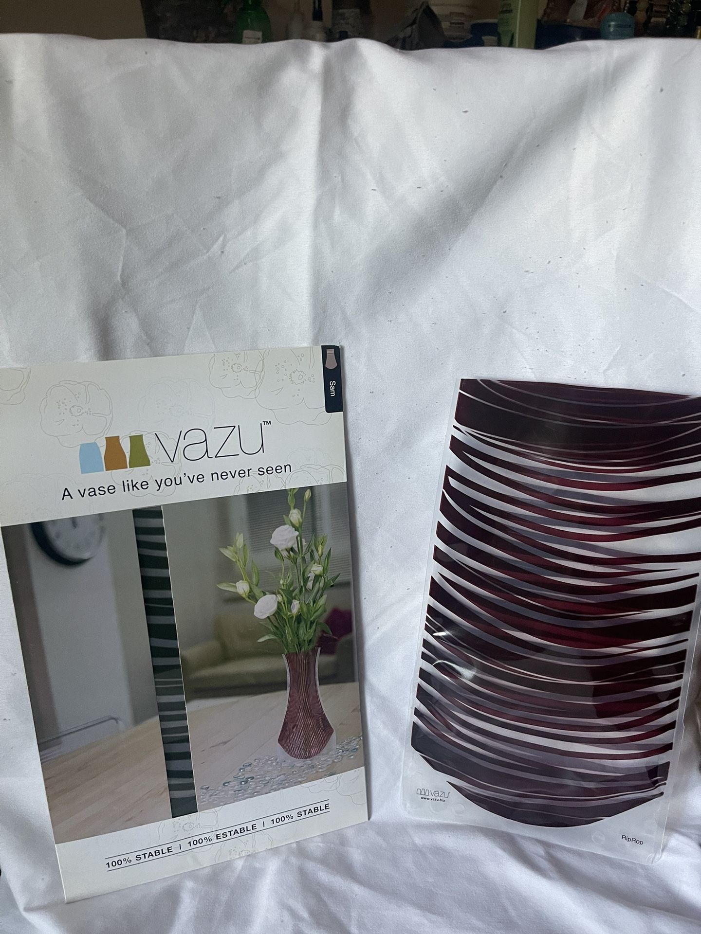 VAZU  vase / florero 2/$6