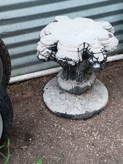 Ceramic lawn decor