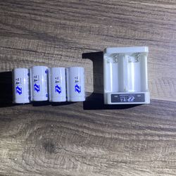 Zhiyun 18350 3.7V Lithium-ion Battery Charger set.