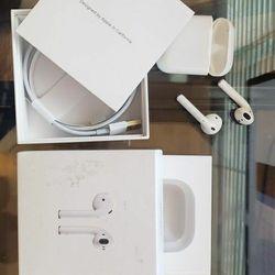 Airpods 2nd Generation Great Condition
