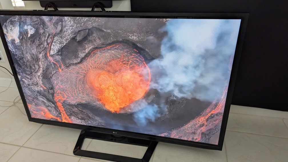 60" LG Plasma Flat screen TV