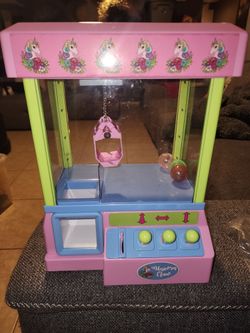 Read description: Unicorn claw machine
