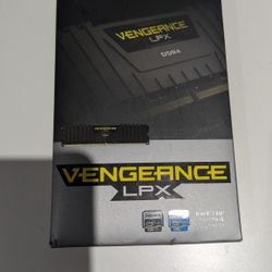 32GB DDR4 3600mHz Corsair RAM - 4X8GB