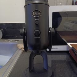 Blue Yetty USB microphone 