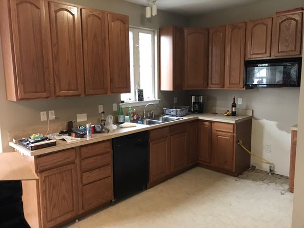 Kitchen Cabinets Oak 42 Ready For Pick Up For Sale In Millville
