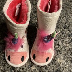 Boots Size4/5 New $5