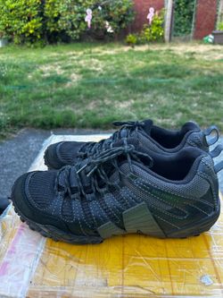 Merrell Men's Chameleon 8 Stretch Tactical Waterproof Work Shoes featuring a durable mesh and leather upper with a cord lacing system Size 11