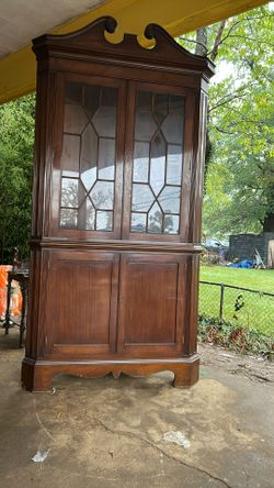 4 Door Corner Gabinet