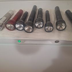 (8) Mag Flashlights