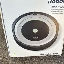 Robot vacuum Roomba 690