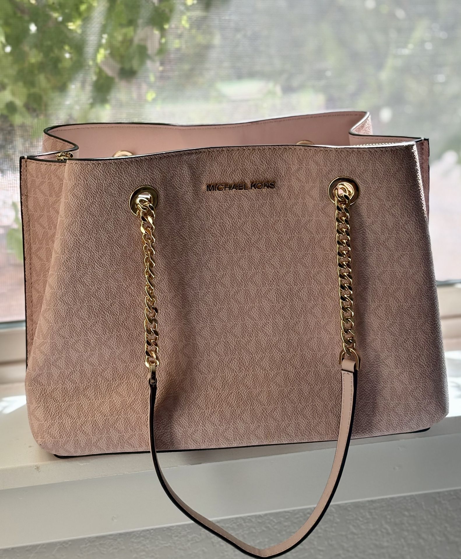 Michael Kors Tote