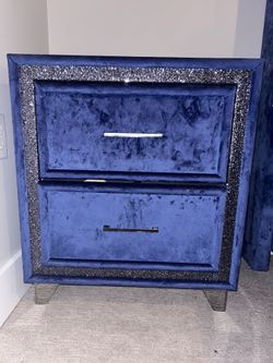 Like New Bedroom Set