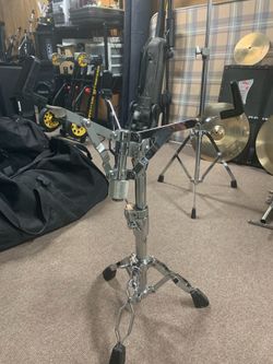 DW snare stand