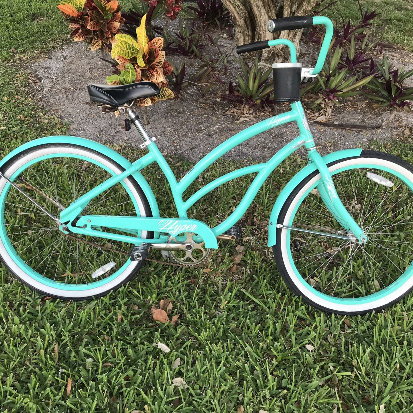 LADIES 26 HYPER BEACH CRUISER . Click On Profile Below To See All