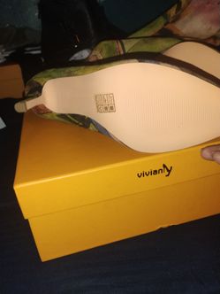 Women's boots size 11