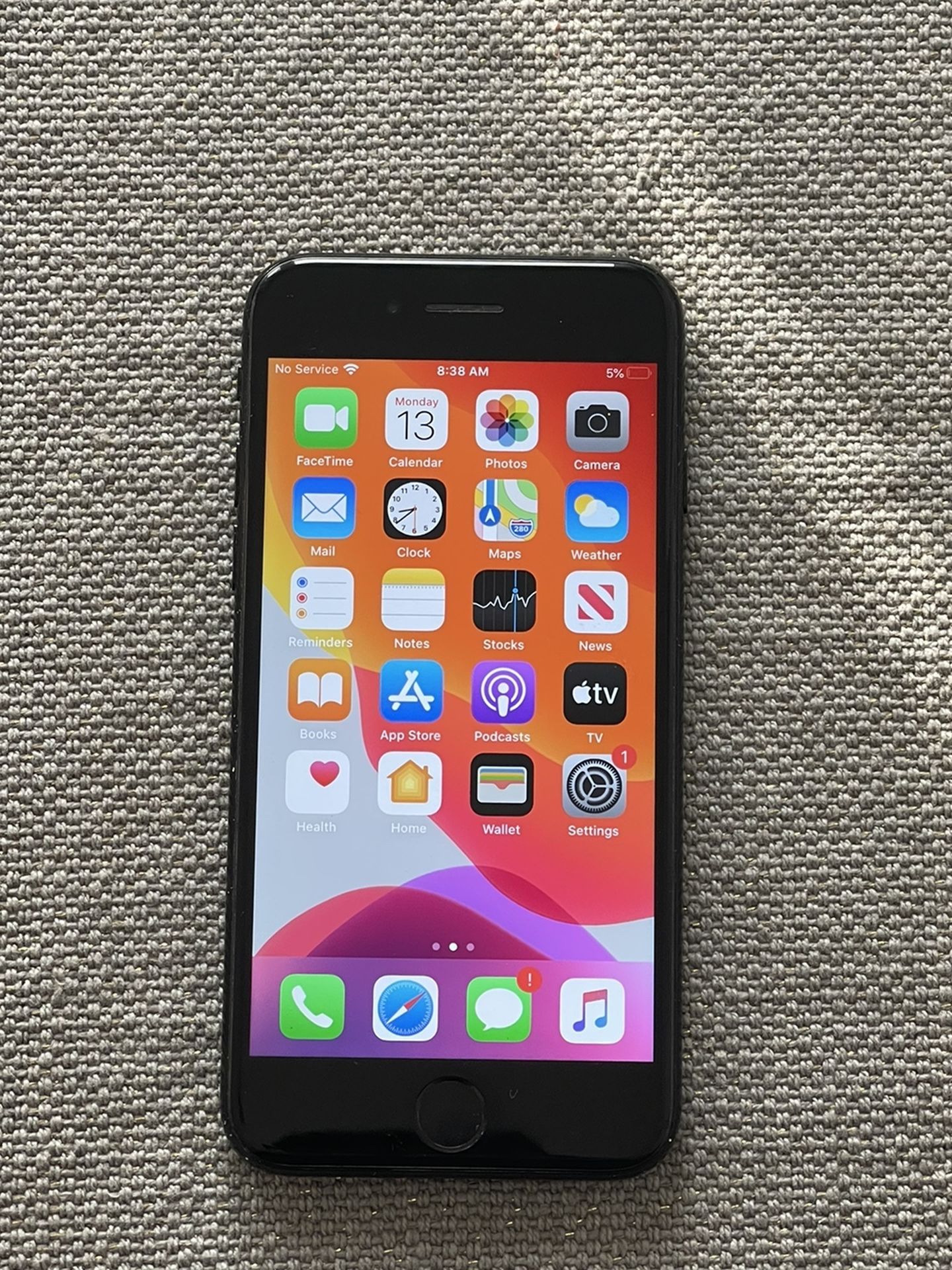 iPhone 7-128GB-Unlocked
