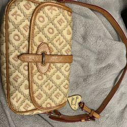 Dooney & Bourke
