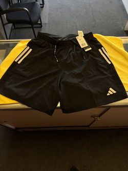Adidas Men’s Running  Shorts Size medium 