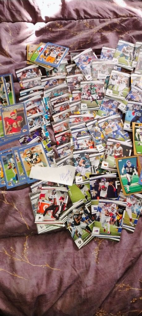 100 Football Cards