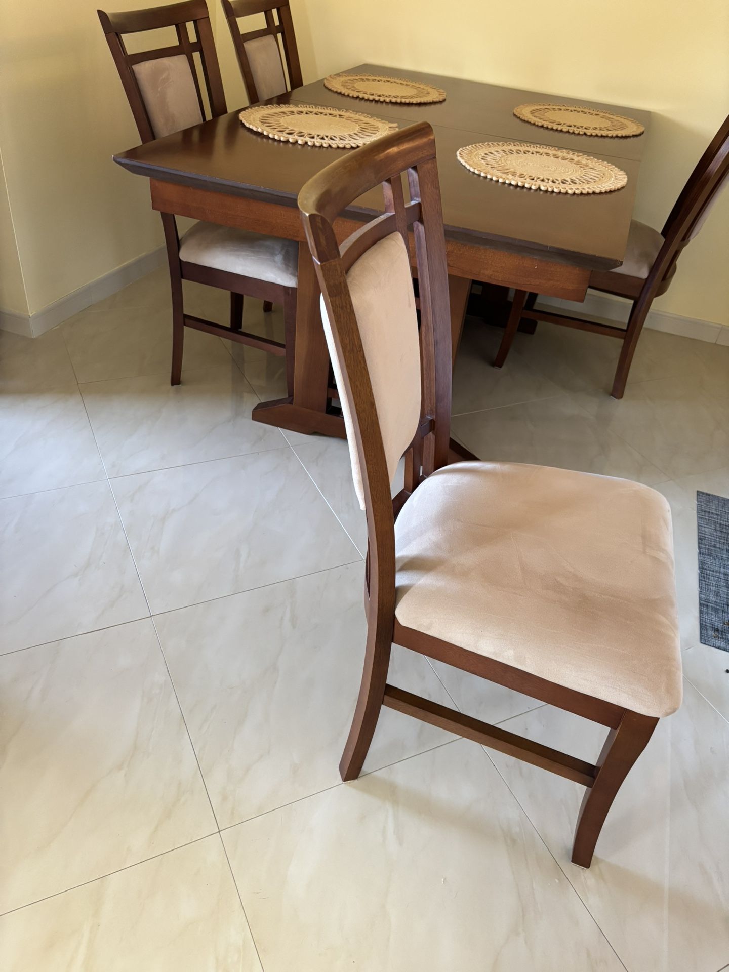 π½οΈ Elegant Palliser Dining Set β 6 Chairs + Expandidle Table