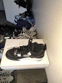 Air jordan 4 retro white thunder