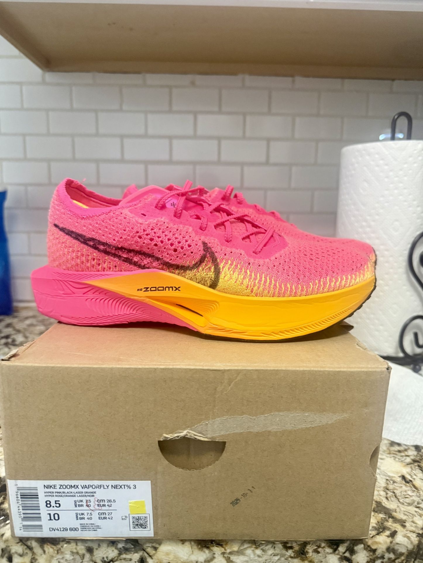 Size 8.5 Men US Nike ZoomX Vaporfly Next%3 Hyper Pink Black Orange
