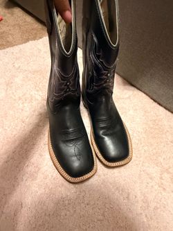 Boys sz 3 Cody James boots