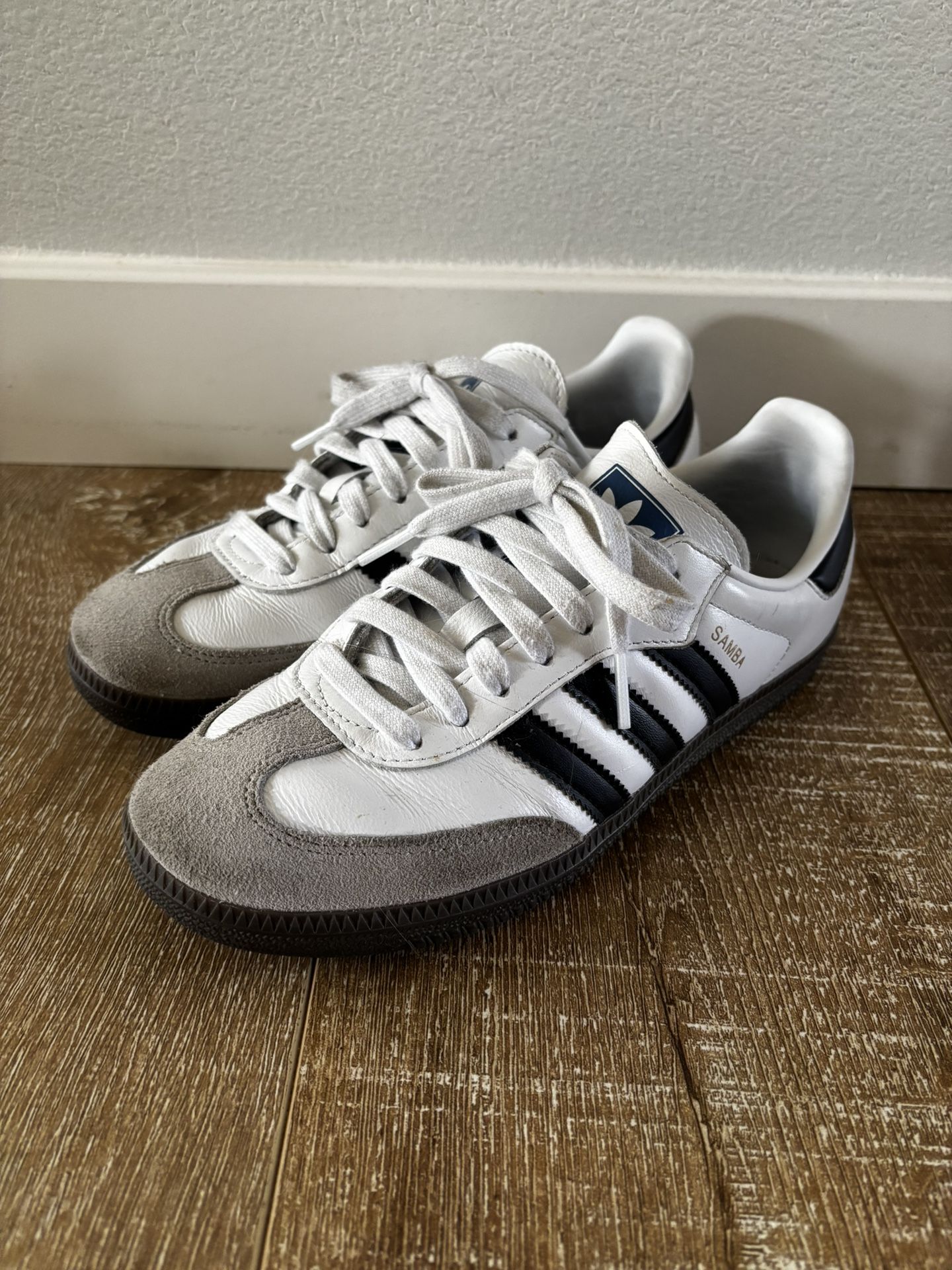 Adidas Sambas 5.5 White - Good Condition
